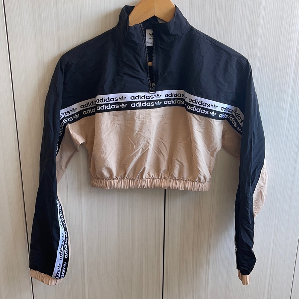 Adidas crop windbreaker